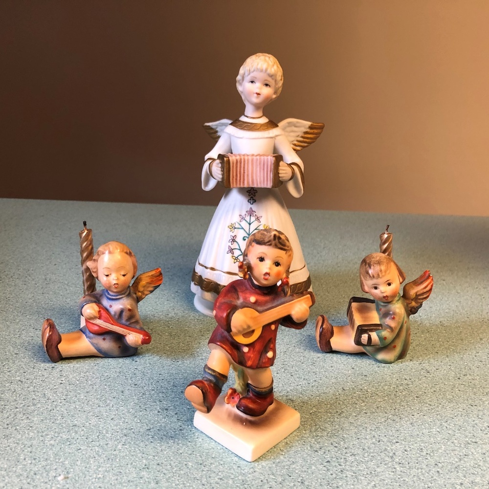 VINTAGE SCHMID BROS WIND UP TURNING ANGEL ACCORDIAN HUMMEL CANDLE HOLDERS